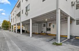آپارتمان  – سواحل میامی, فلوریدا, ایالات متحده آمریکا. $255,000