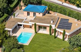 8غرفة ویلا  Cavalaire-sur-Mer, فرانسه. 2,395,000 €