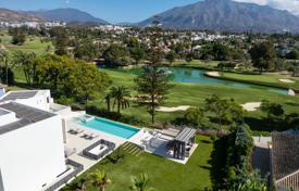 5غرفة ویلا  710 متر مربع ماربلا, اسپانیا. 7,495,000 €