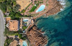 9غرفة ویلا  سنت رافائل, فرانسه. 3,980,000 €