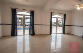 4غرفة دو خانه بهم چسبیده 200 متر مربع Famagusta, قبرس. 895,000 €