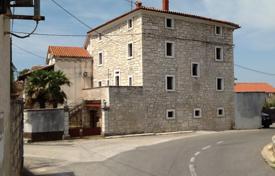 4غرفة خانه  200 متر مربع Istria County, کرواسی. 135,000 €