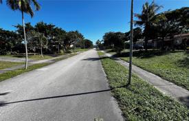 زمین تجاری – North Miami Beach, فلوریدا, ایالات متحده آمریکا. 394,000 €