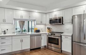 9غرفة آپارتمان  Etobicoke, کانادا. C$1,052,000
