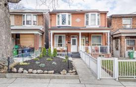  دو خانه بهم متصل – Old Toronto, تورنتو, انتاریو,  کانادا. C$2,477,000