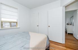 9غرفة خانه  Etobicoke, کانادا. C$1,608,000