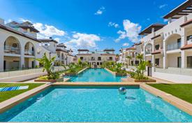 2غرفة دو خانه بهم چسبیده 88 متر مربع Ciudad Quesada, اسپانیا. 325,000 €
