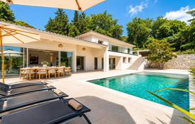 8غرفة ویلا  موگینز(فرانسه), فرانسه. 2,590,000 €
