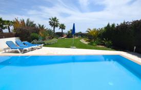 3غرفة آپارتمان  140 متر مربع Pervolia, قبرس. 560,000 €