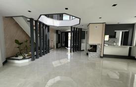 خانه  – Döşemealtı, آنتالیا, ترکیه. $697,000