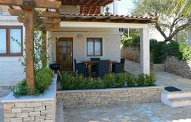8غرفة خانه  292 متر مربع Sutivan, کرواسی. 670,000 €