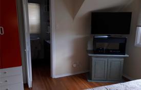 3غرفة خانه  Etobicoke, کانادا. C$1,160,000