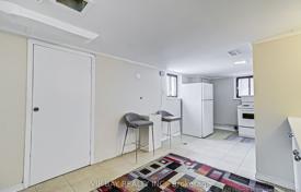 11غرفة خانه  نورث یورک, کانادا. C$2,288,000