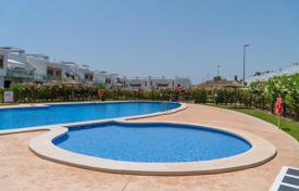 2غرفة دو خانه بهم چسبیده 75 متر مربع Orihuela Costa, اسپانیا. 270,000 €