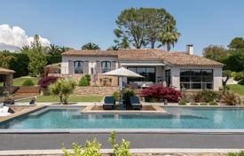 8غرفة ویلا  موگینز(فرانسه), فرانسه. 4,175,000 €