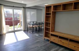 11غرفة خانه  Etobicoke, کانادا. C$1,261,000