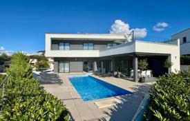 5غرفة خانه  180 متر مربع Malinska, کرواسی. 1,050,000 €