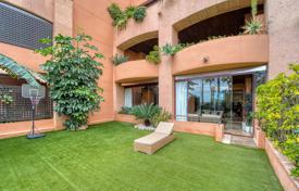 2غرفة آپارتمان  211 متر مربع Nueva Andalucia, اسپانیا. 1,800,000 €