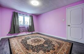 4غرفة خانه  اسکاربرو، تورنتو, کانادا. C$1,180,000