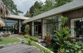 3غرفة ویلا  338 متر مربع Ubud, اندونزی. $762,000