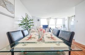 5غرفة آپارتمان  Etobicoke, کانادا. C$720,000