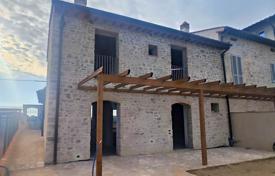 3غرفة آپارتمان  208 متر مربع توسکانی, ایتالیا. 780,000 €