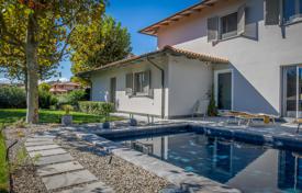15غرفة ویلا  590 متر مربع Castiglione del Lago, ایتالیا. 1,150,000 €