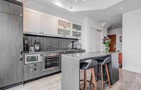 آپارتمان  – Bathurst Street, تورنتو, انتاریو,  کانادا. C$871,000