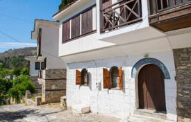 دو خانه بهم چسبیده – Thasos (city), منطقه مقدونیه و تراکیه, یونان. 120,000 €