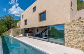 4غرفة خانه  200 متر مربع Motovun, کرواسی. 2,000,000 €