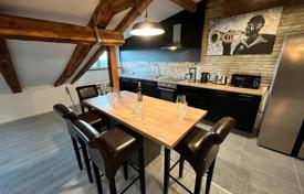 3غرفة آپارتمان  122 متر مربع Rijeka, کرواسی. 229,000 €