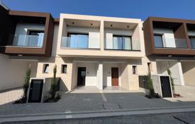 3غرفة دو خانه بهم چسبیده 109 متر مربع Pareklisia, قبرس. 392,000 €