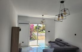 3غرفة دو خانه بهم چسبیده 100 متر مربع Chloraka, قبرس. 385,000 €