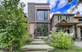 خانه  – York, تورنتو, انتاریو,  کانادا. C$2,306,000