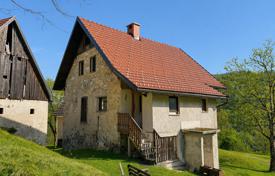 2غرفة دو خانه بهم چسبیده 106 متر مربع Idrija, اسلوونی. 679,000 €