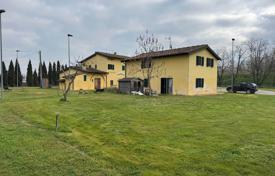 زمین تجاری Pontedera, ایتالیا. 900,000 €