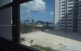 آپارتمان کاندو – Hallandale Beach, فلوریدا, ایالات متحده آمریکا. $599,000