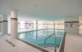 6غرفة آپارتمان  Etobicoke, کانادا. C$768,000