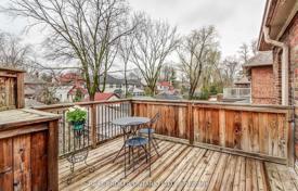 9غرفة خانه  Etobicoke, کانادا. C$2,368,000