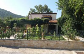 دو خانه بهم چسبیده – Thasos (city), منطقه مقدونیه و تراکیه, یونان. 200,000 €