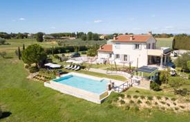 11غرفة ویلا  Cortona, ایتالیا. 1,350,000 €
