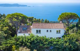 8غرفة ویلا  Carqueiranne, فرانسه. 2,000,000 €