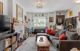 11غرفة خانه  York, کانادا. C$1,298,000