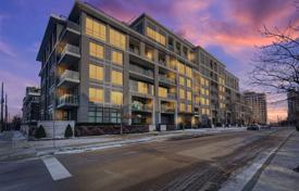 آپارتمان  – نورث یورک, تورنتو, انتاریو,  کانادا. C$894,000