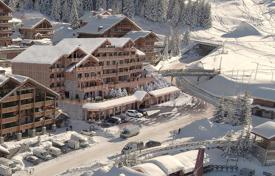 5غرفة آپارتمان  مریبل, فرانسه. 7,668,000 €