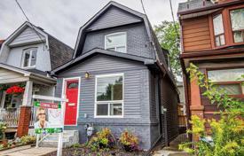 خانه  – Woodbine Avenue, تورنتو, انتاریو,  کانادا. C$994,000