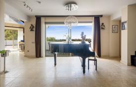7غرفة آپارتمان  231 متر مربع Benahavis, اسپانیا. 1,075,000 €