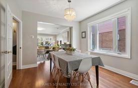 9غرفة خانه  Old Toronto, کانادا. C$2,033,000