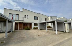 4غرفة خانه  185 متر مربع Piņķi, لتونی. 380,000 €