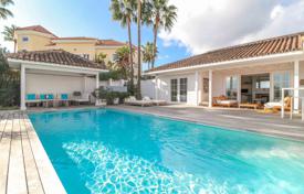 7غرفة ویلا  218 متر مربع Benahavis, اسپانیا. 1,975,000 €